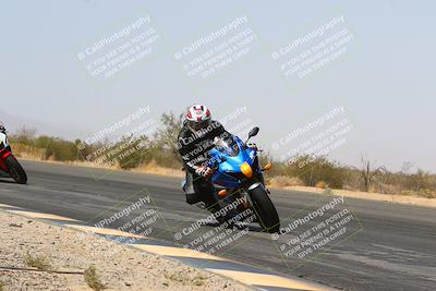 media/Mar-28-2022-Superbike Trackdays (Mon) [[b8603d0f67]]/Open Track Time/Turn 3 Inside/